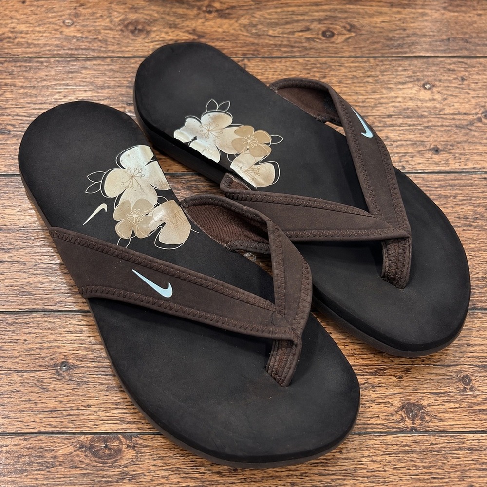 Y2K Nike Celso Brown Floral Flip Flop Thong Sandal 8 2000s Gorpcore Surf Beach
